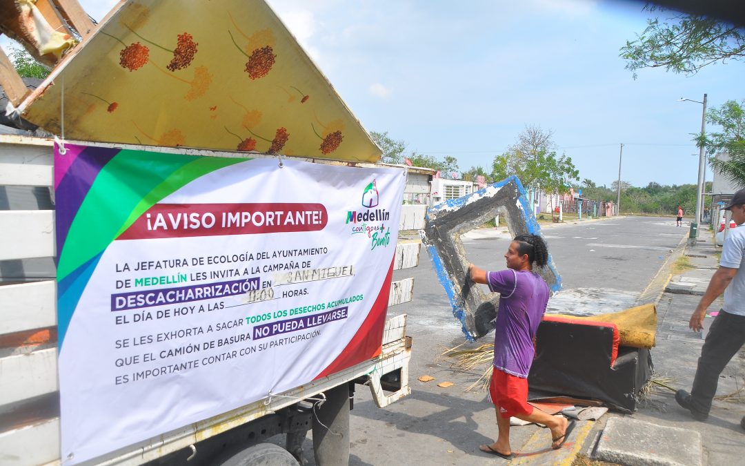 Realizan en Medellín campaña de descacharrización en viviendas